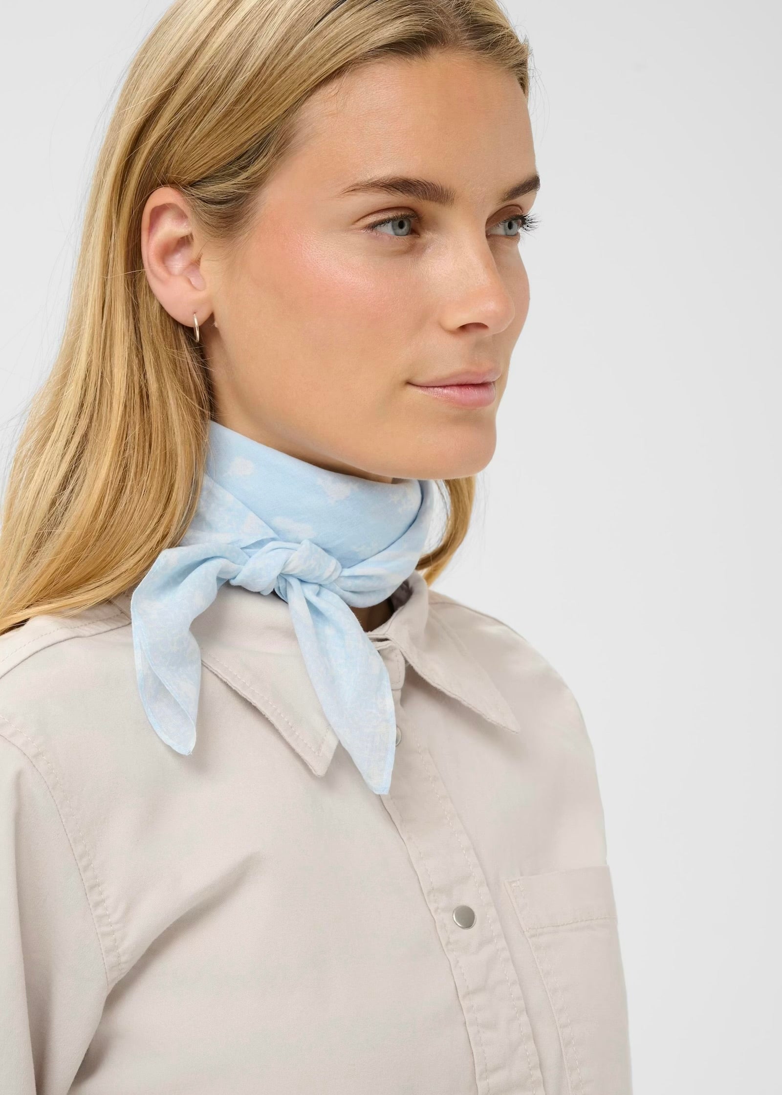 Part Two Phi Skjerf - Lyseblå/Hvit