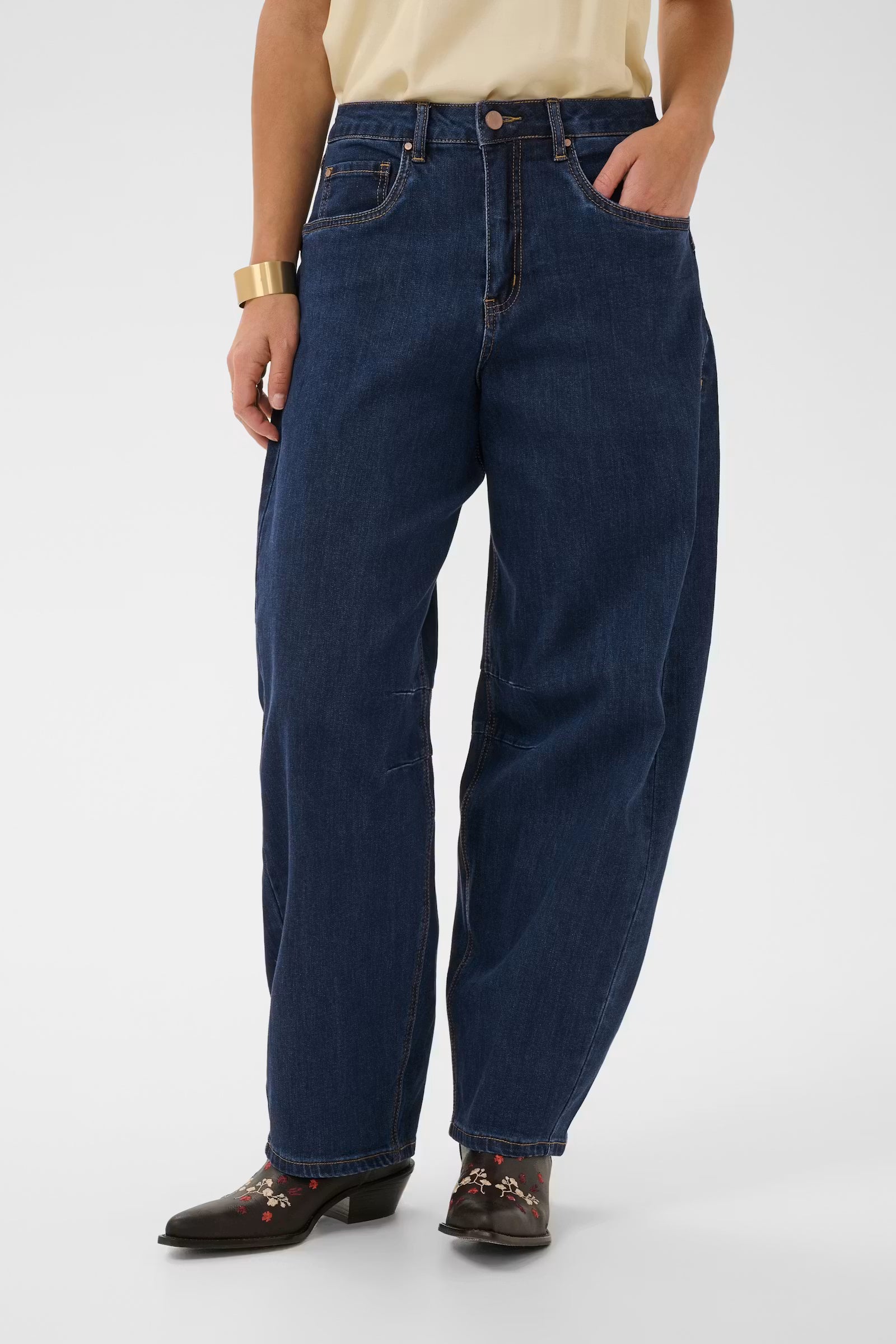 Bahren Barrel Denim Jeans