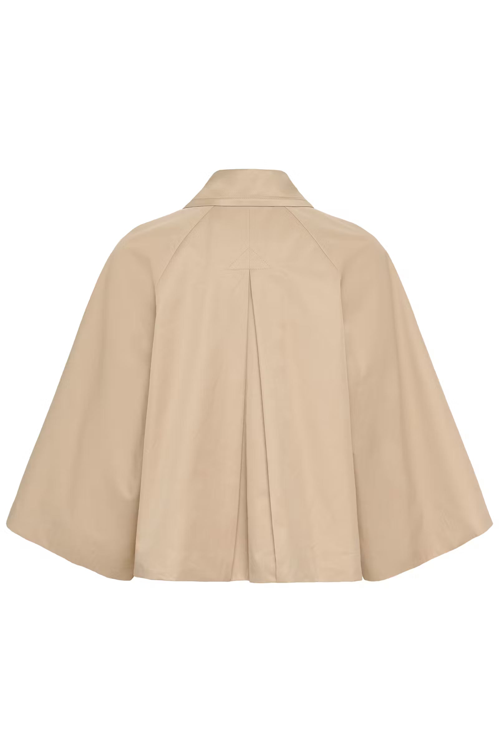 Hinonaiw Cape jacket 