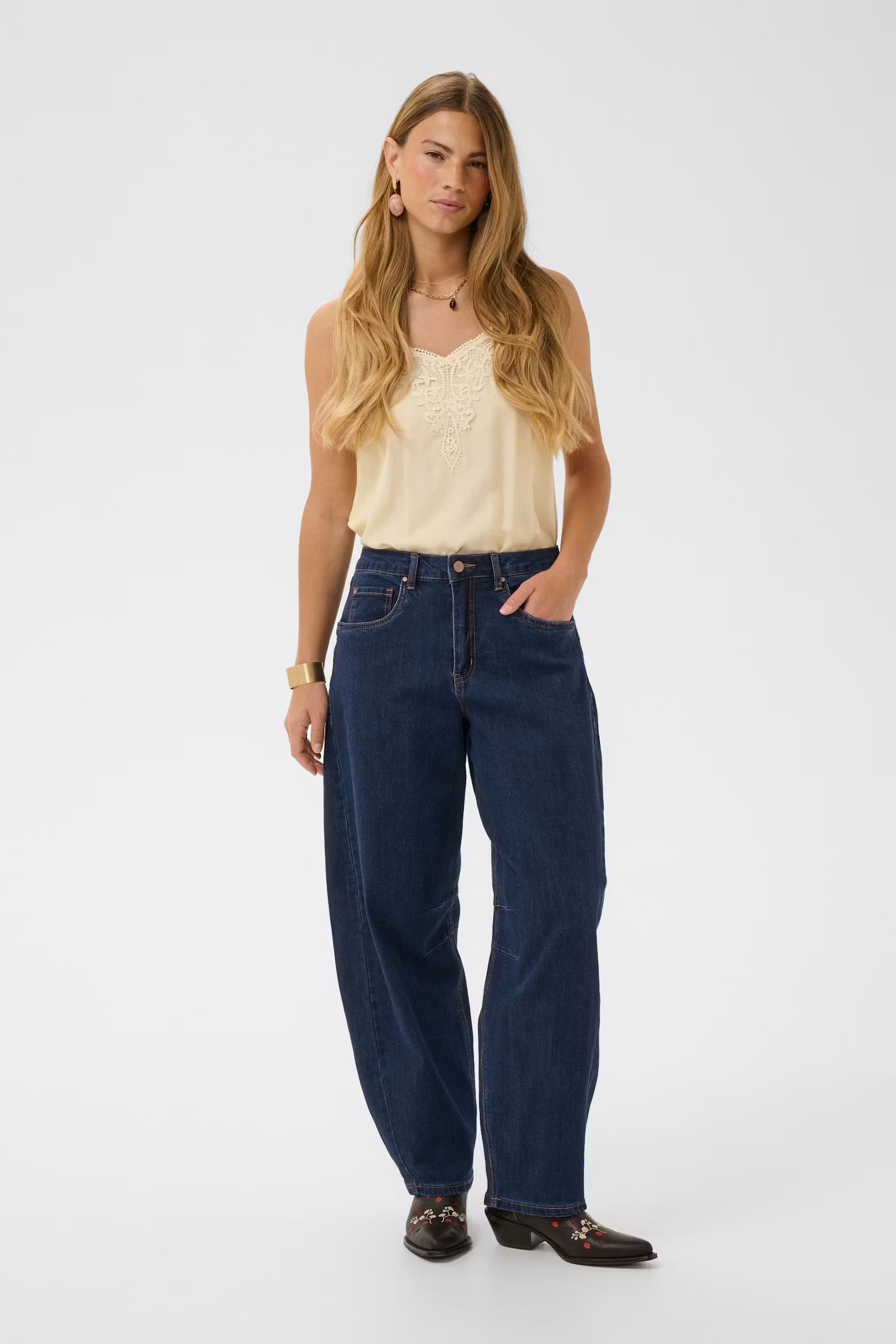 Bahren Barrel Denim Jeans