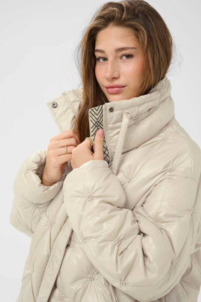 Cream Drakie Kort Boblejakke - Offwhite
