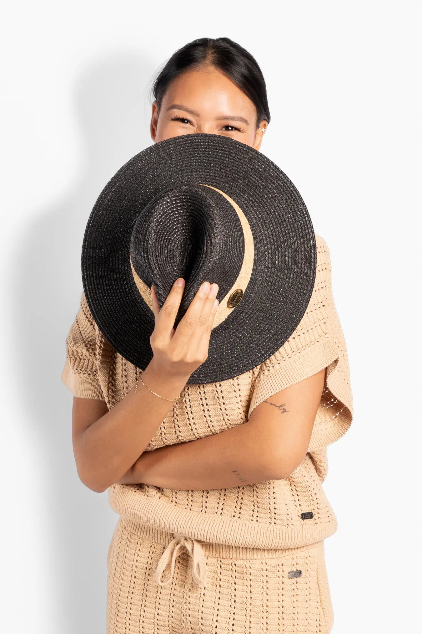 Allesandra Stråhatt