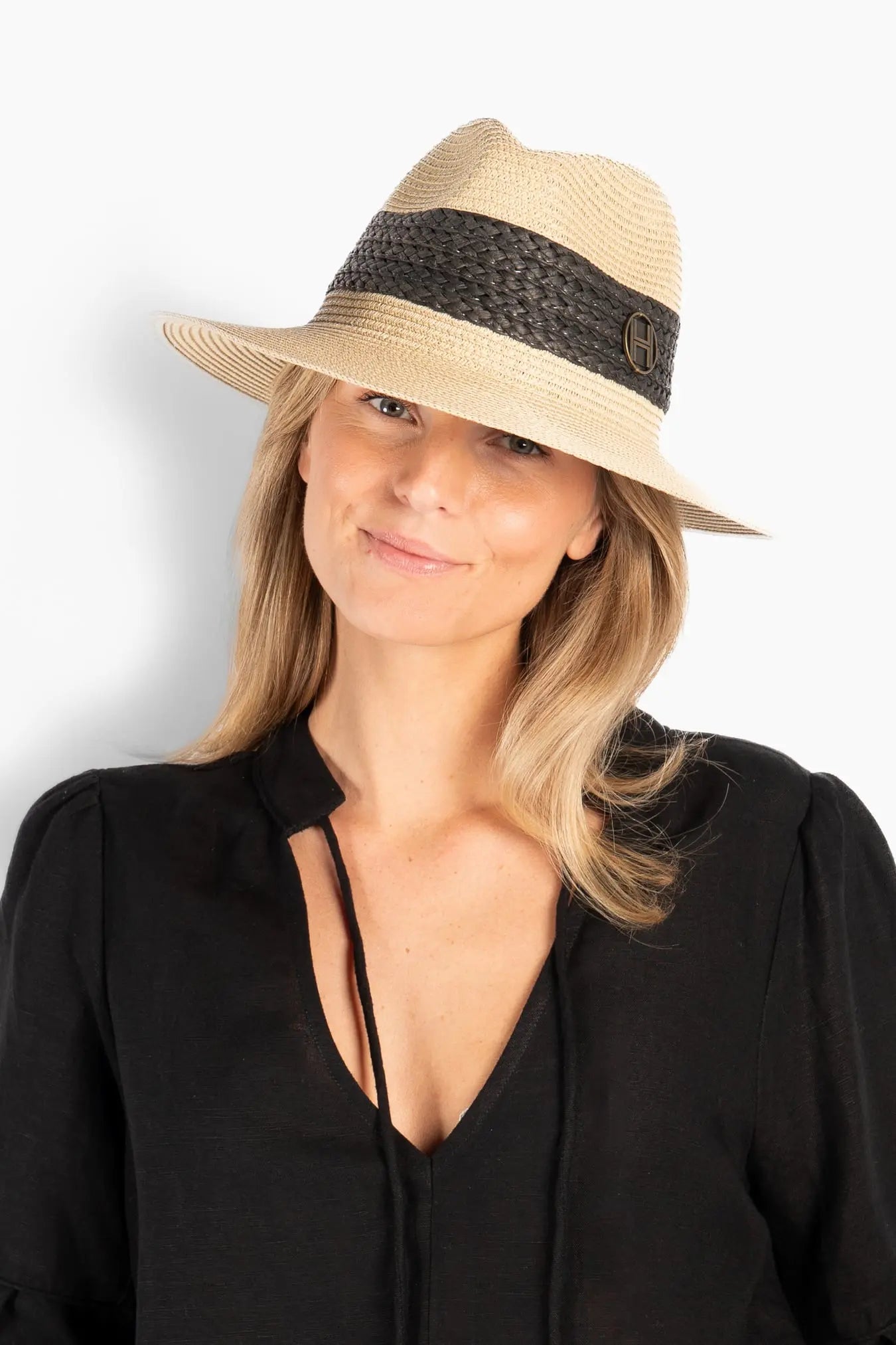 Allesandra Stråhatt