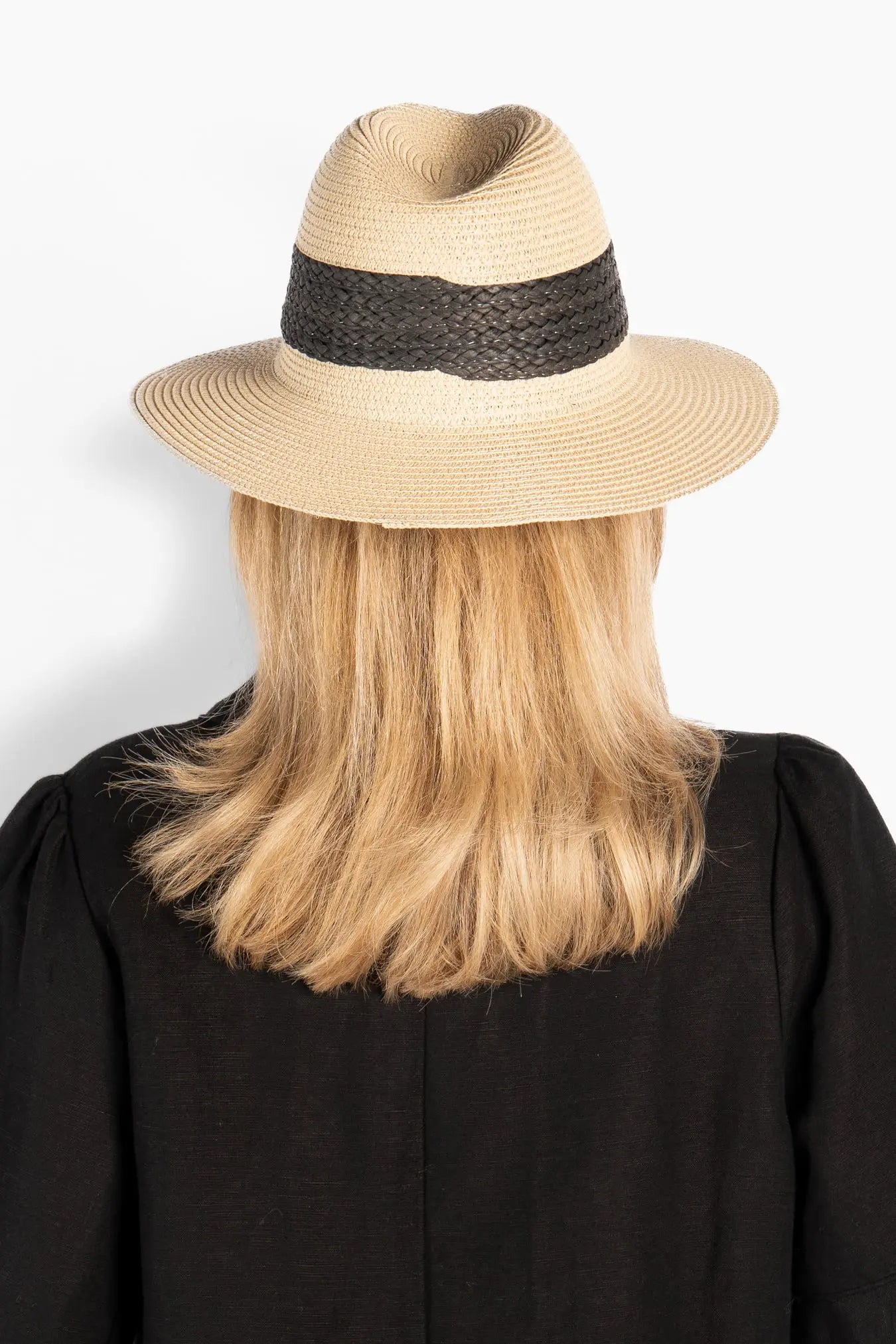 Allesandra Stråhatt