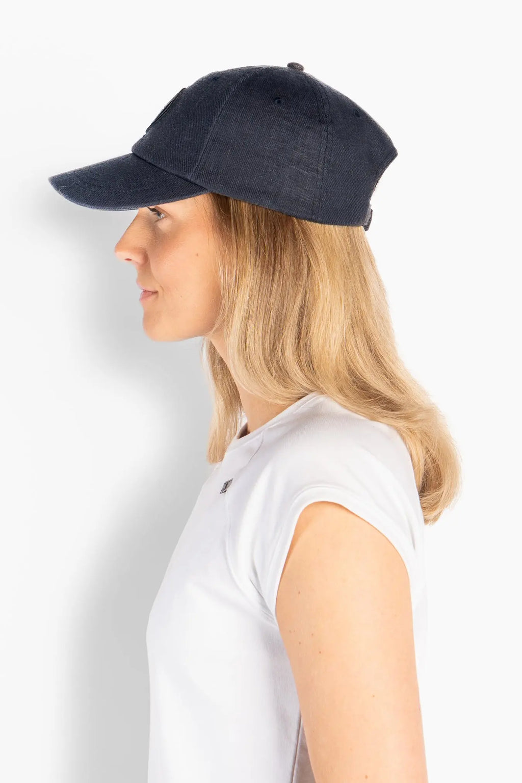 Leone caps