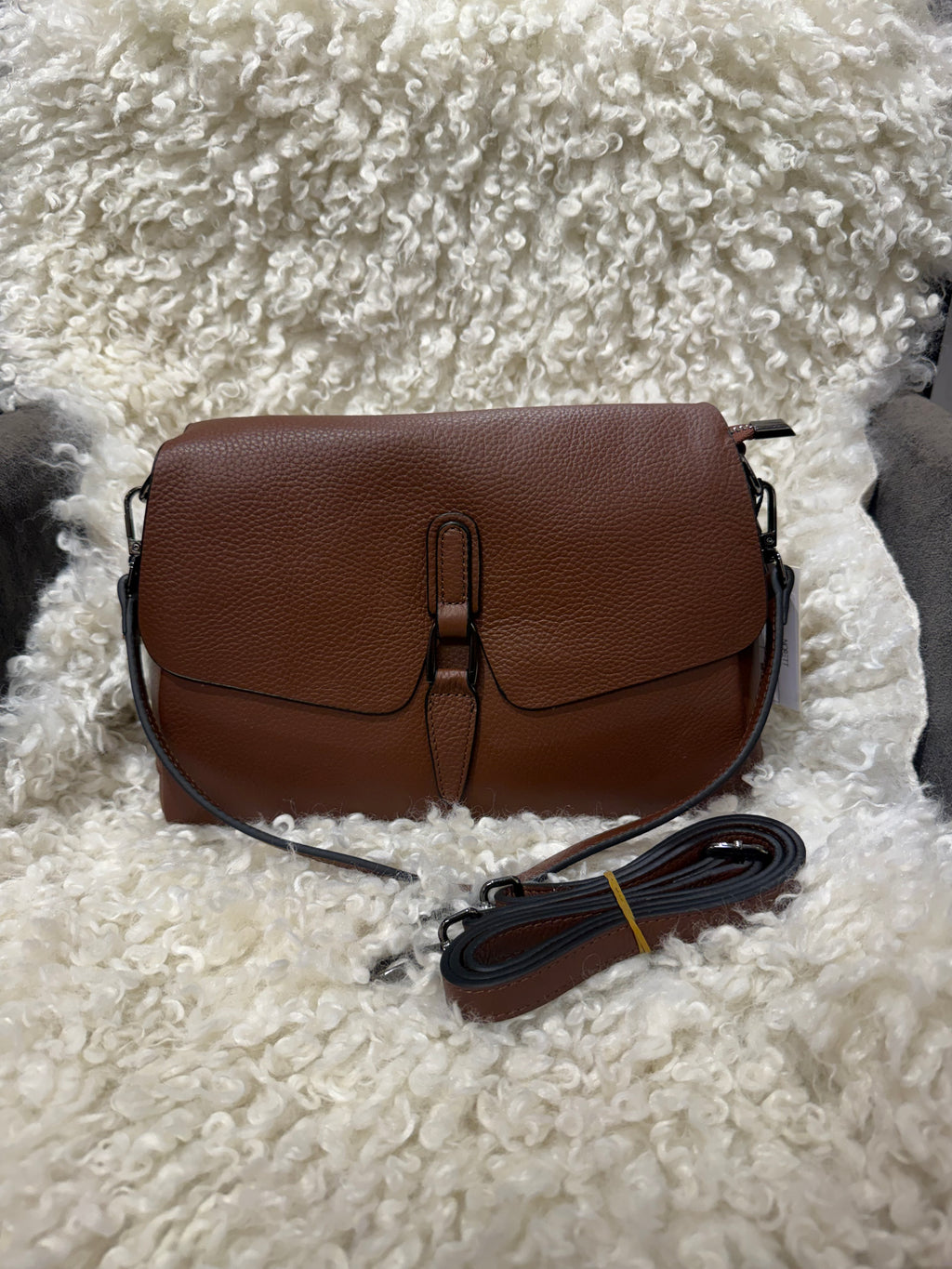 Norett Clutch Skinnveske - Brun