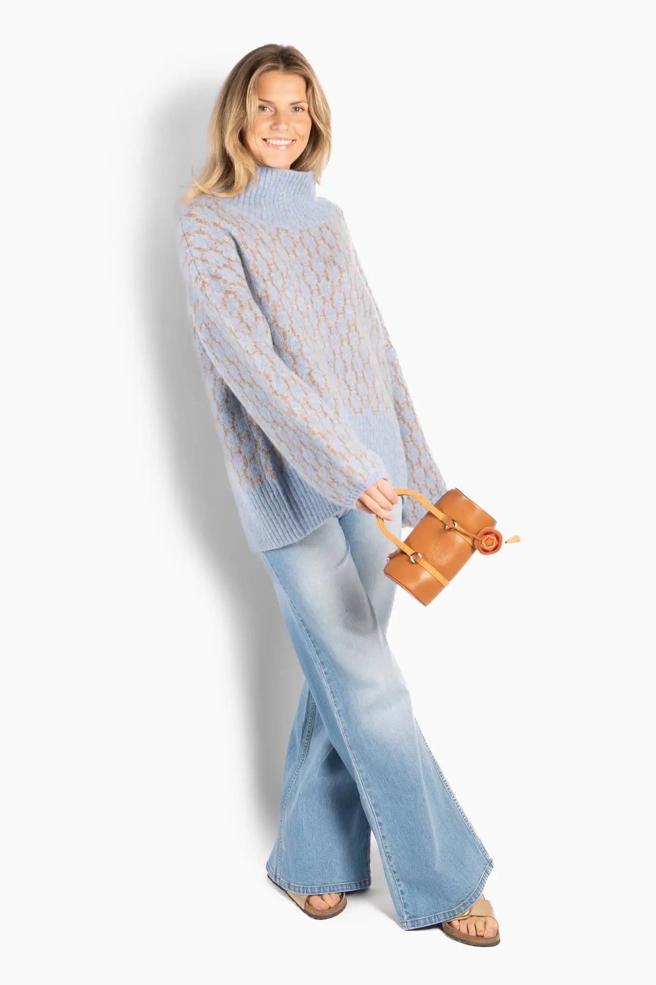 Hést New Pattern Genser