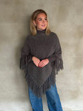 Caroline Poncho