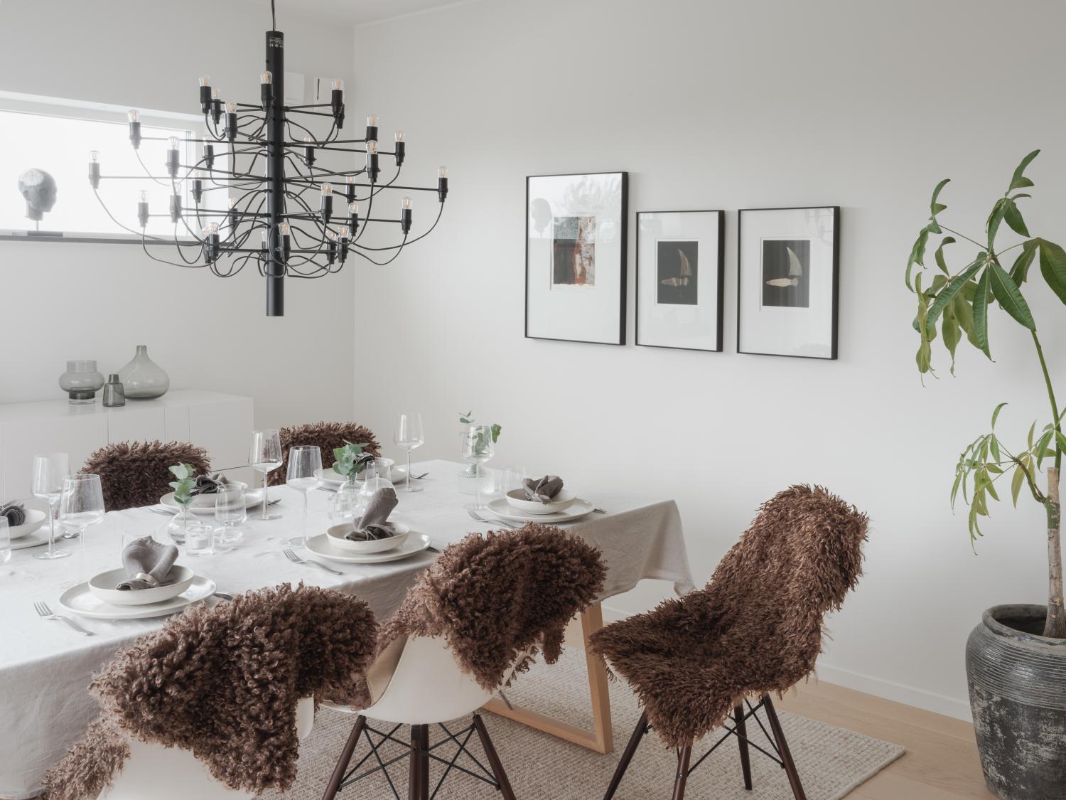 Skinnwille Curly Faux Fur «lammeskinn» - Brun