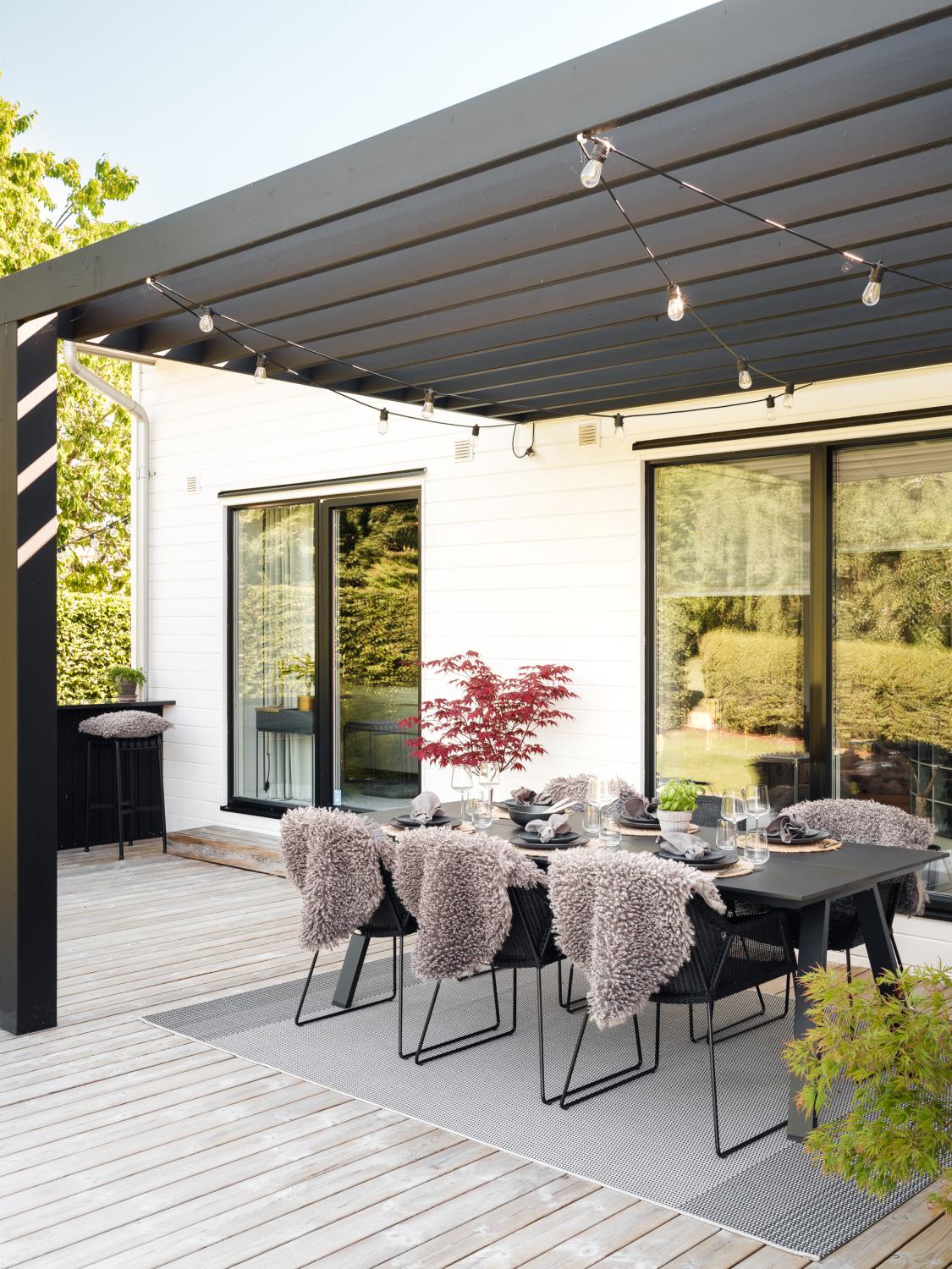 Skinnwille Curly Faux Fur «lammeskinn» - Grå