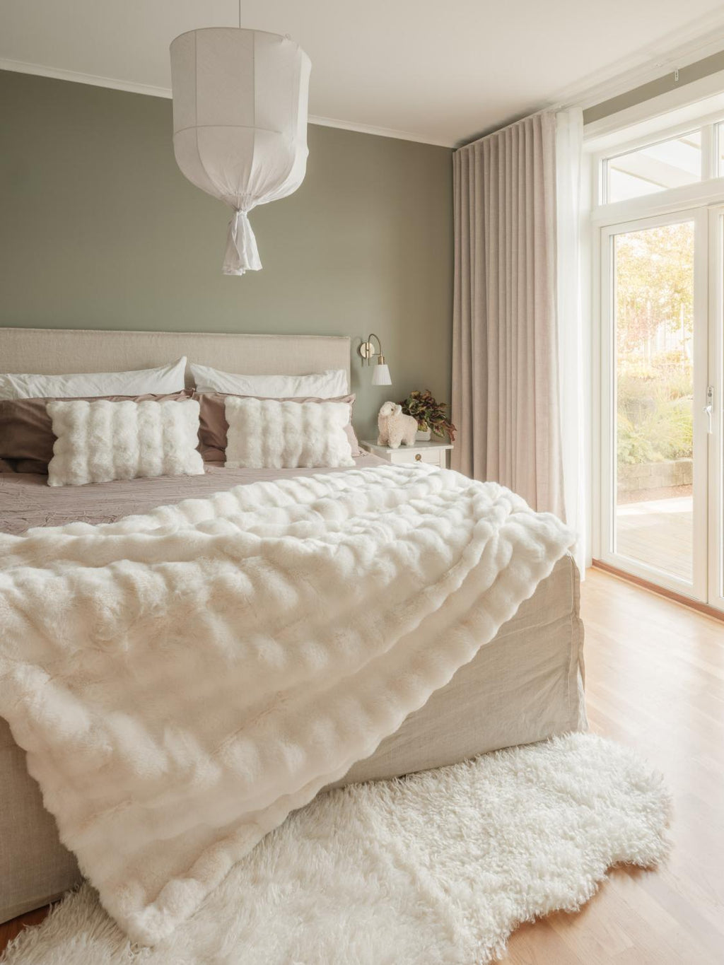 Skinnwille Curly Faux Fur «lammeskinn» Large - Beige