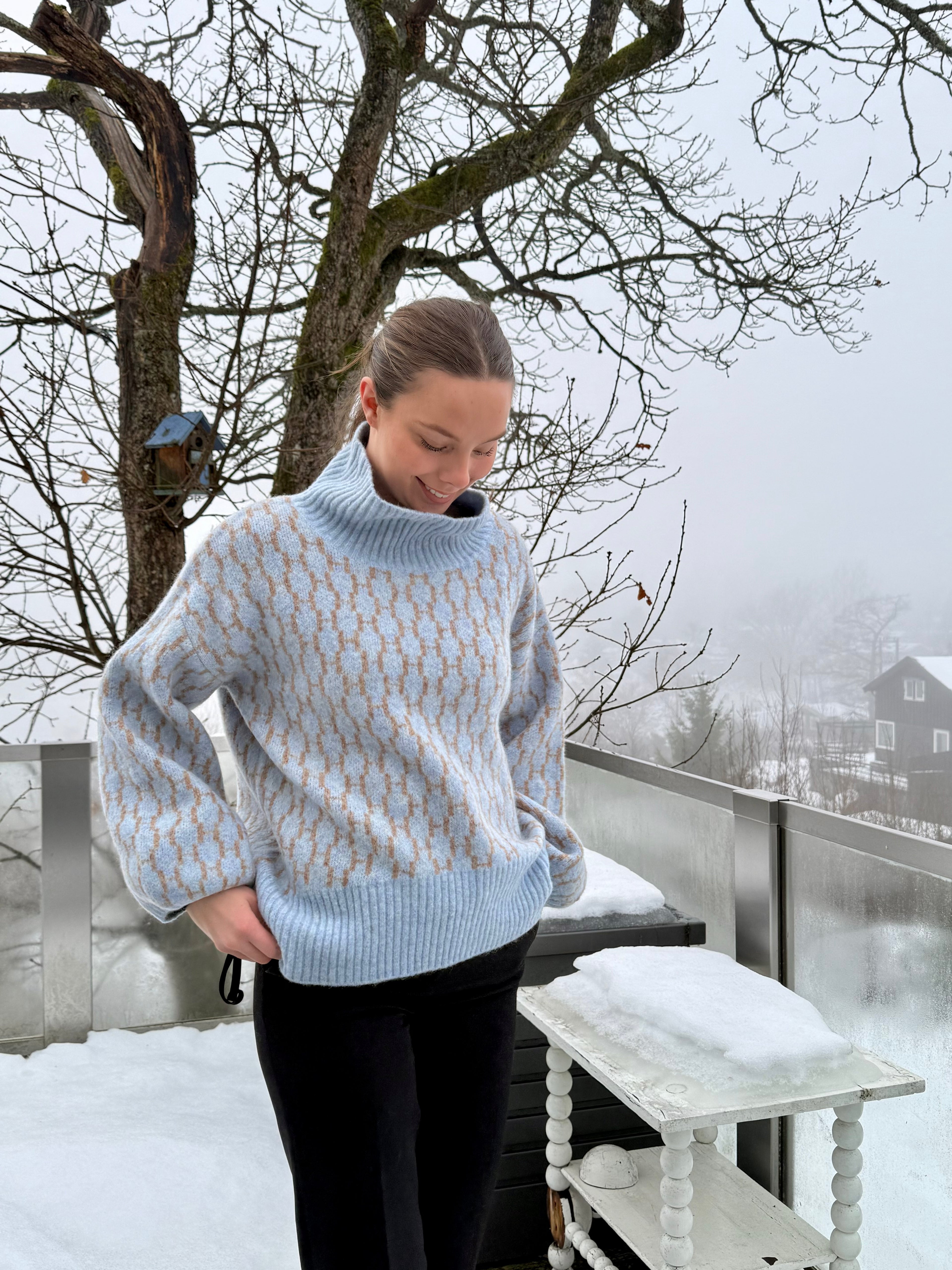 Hést New Pattern Genser