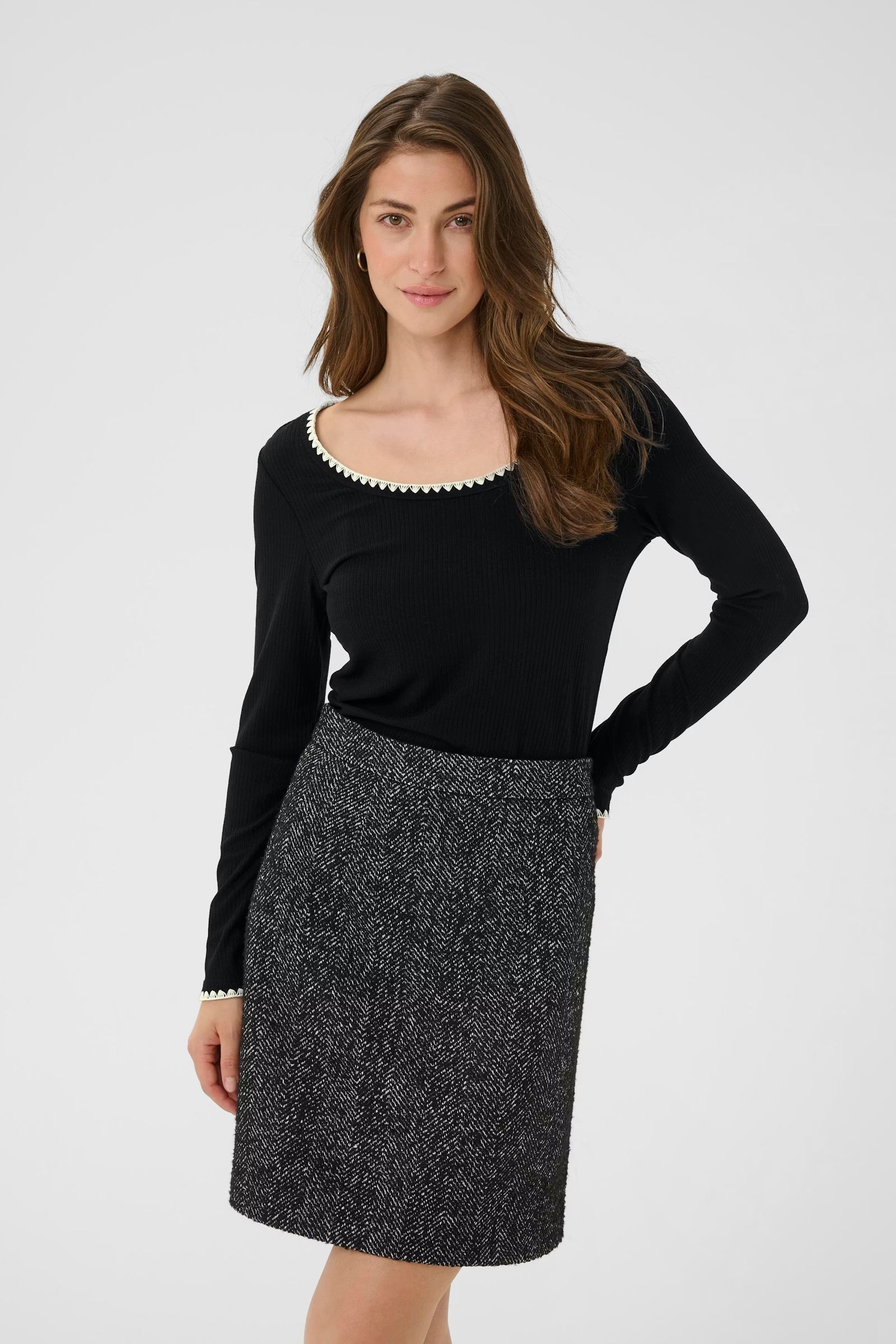 Cream Ribba Embrodery Topp