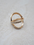 Scarf pin with rhinestone cross gold